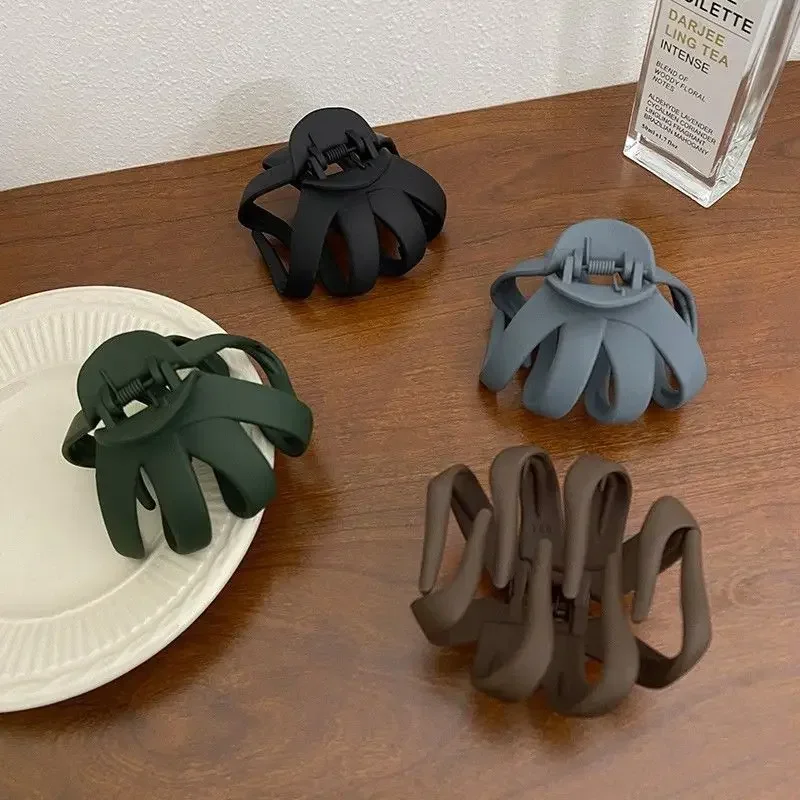 Корейский стиль заколка для волос черные акриловые маленькие заколки женские