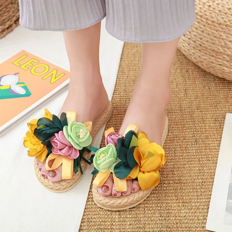 

Ladies Sandals Summer Artificial Flowers Slippers for Women Thick Bottom Non-slip Slides Holiday Beach Shoes Fashion Shoes