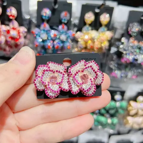 Bilincolor серьги-капельки с красным цветочком из меди