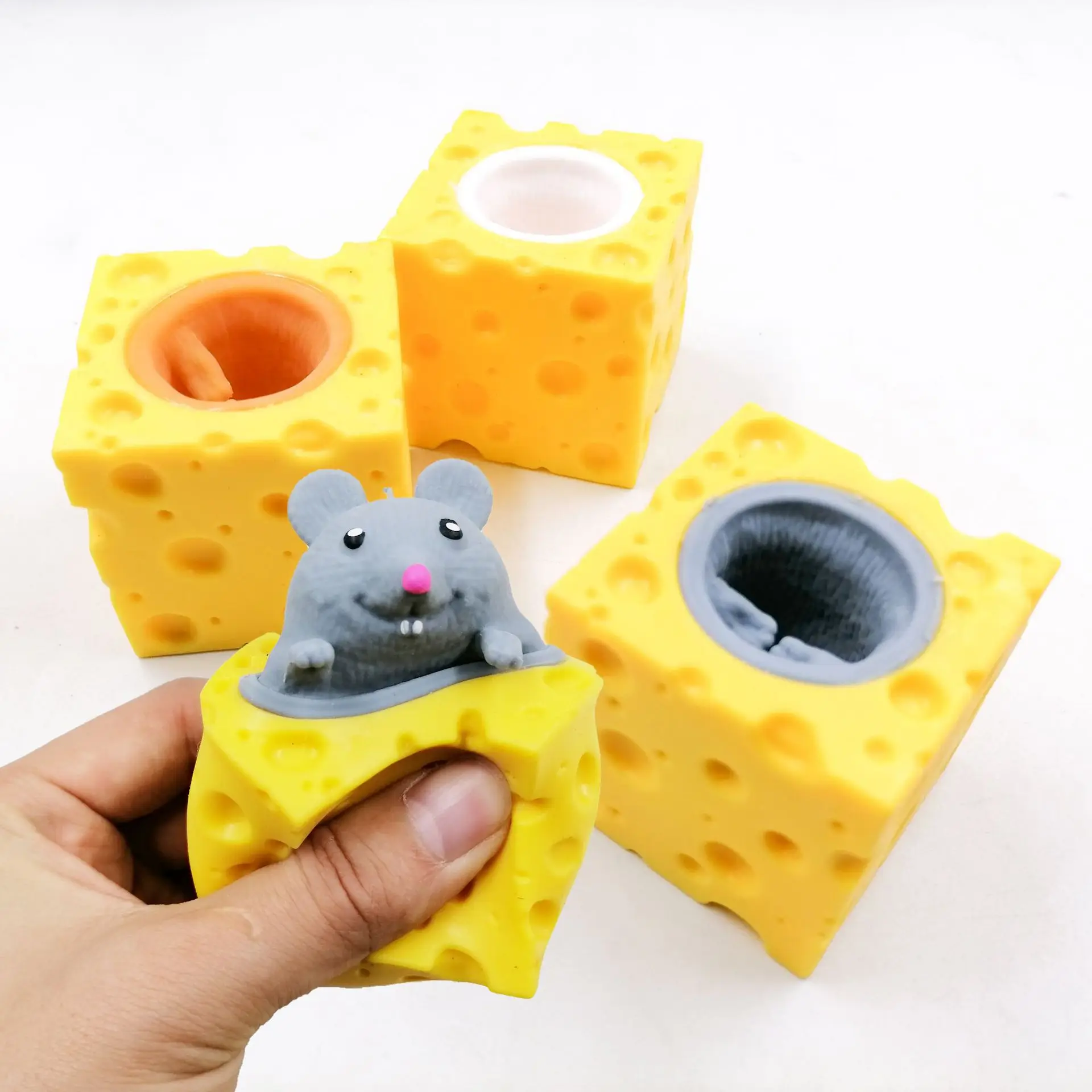 

Creative decompression cute cheese mouse cup pinch pinch squeeze to vent squirrel cup decompression squeeze toy