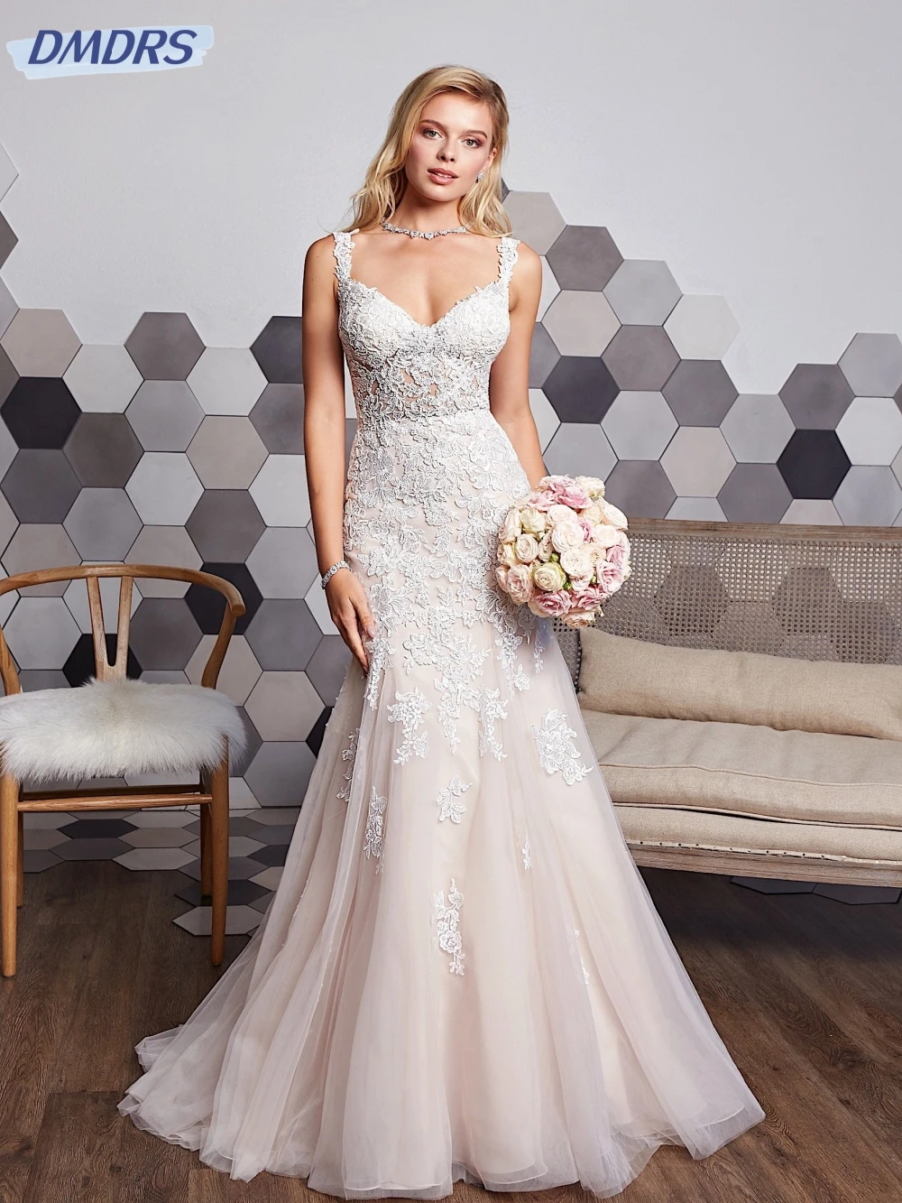 Изящное Платье на бретелях-спагетти для невесты