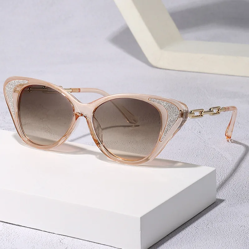 

Dixsg 2022 Fashion Sunglasses For Women Cat Eye Frame Sun Glasses Vitnage Chain Legs Eyeglasses Street Wear Shooting Style UV400