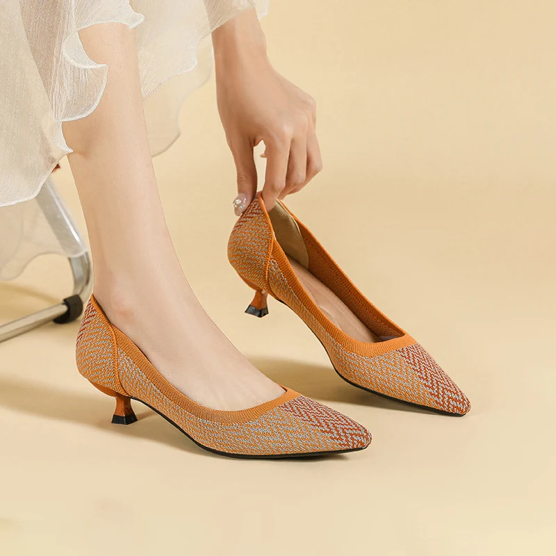 

Женские туфли на высоком каблуке, большие размеры 41/42/43, модные мягкие вязаные Нескользящие дышащие туфли с острым носком, на весну