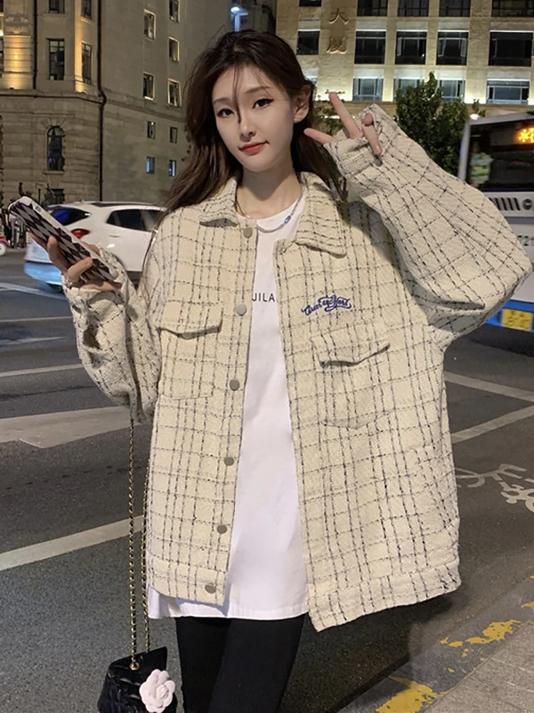 

Checker Letter Embroidery Coat Women's Autumn and Winter 2022 New salt design sense Small number loose top