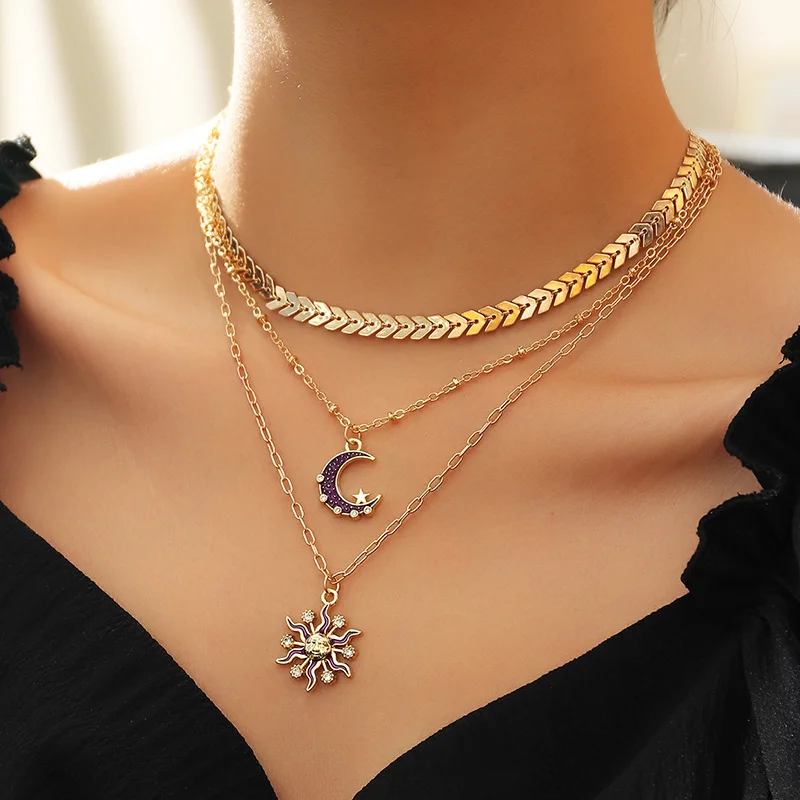 

Bohemian 3D Palm Moon Sun Pendant Multilayer Necklace Gold Silver Color for Women Vintage Geometric Pendant Necklace Jewelry