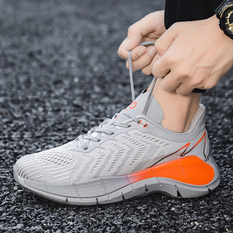 Trendy Men's Running Shoes Breathable Sneakers High Quality No-slip Jogging Shoes Outdoor Hard-wearing Comfortable Sports Shoes
