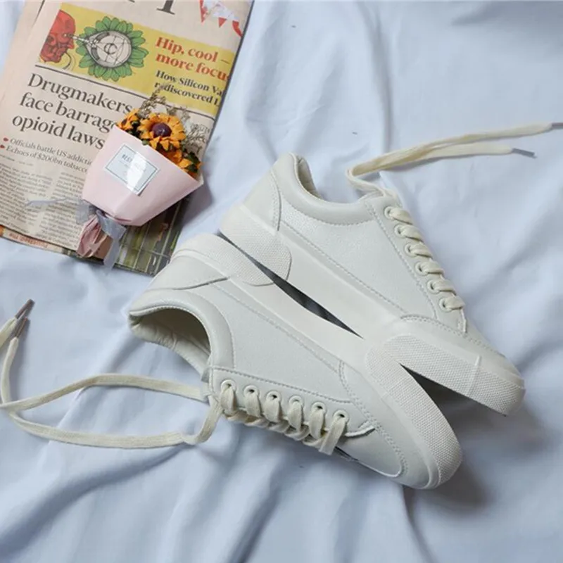 Spring Autumn 2022 Fashion Sneakers Shoes Woman Breathable Lace-Up Casual Platform Shoes Solid High Quality Shoes Women Loafers