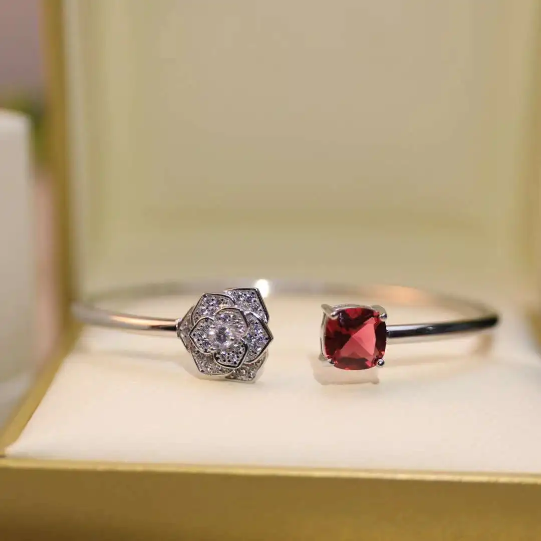 

Top Quality 925 Sterling Silver Cuff Bangle For Women Fashion Rose Flower Design Pink Zircon Charm Bracelet Retro Luxury Jewelry