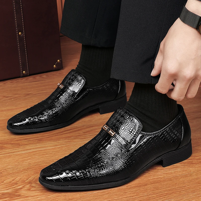 

Мужские кожаные туфли с крокодиловым узором, большие размеры, новинка 2023, международная торговля, низкие мужские повседневные туфли, кожаные туфли с тиснением