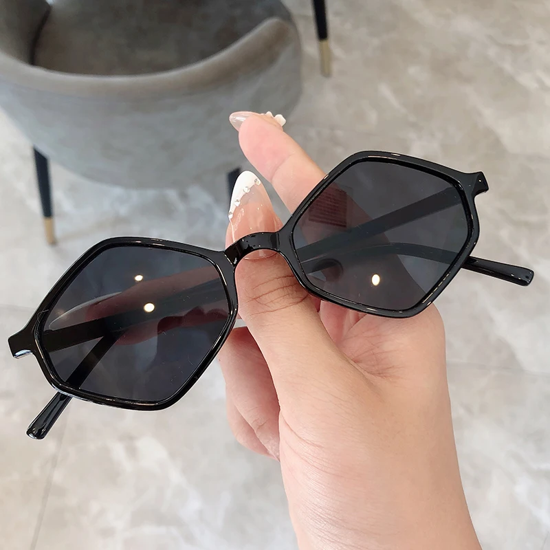

2022 Fashion Sunglasses Women Material Metal Female Decorative Vintage Sun Glasses Lentes De Sol Mujer Gift for Girl