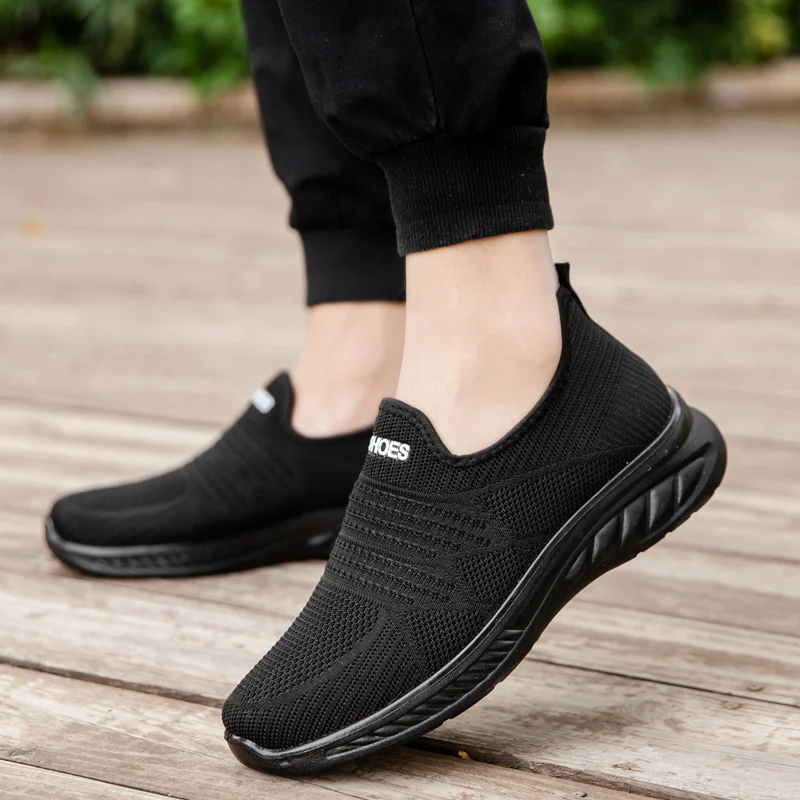 Old Beijing cloth shoes non-skid male old soft bottom shoes in the old daddy a leather casual shoes walked briskly men's shoes