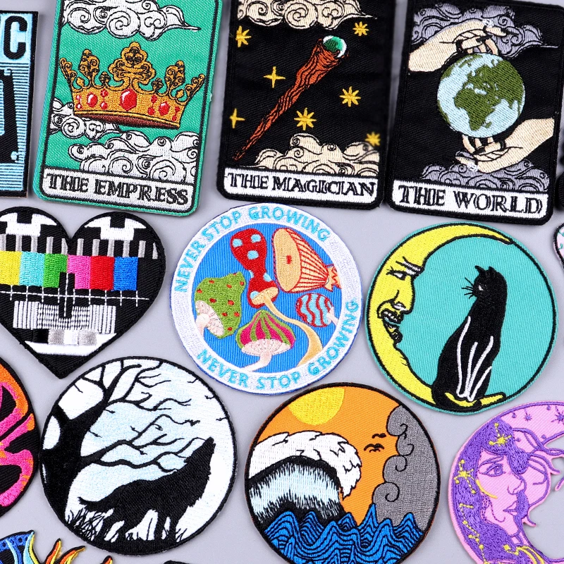 

Cartoon Patch Embroidery/Tarot Patch Iron On Patches For Clothing Thermoadhesive Patches On Clothes Jackets Ironing Sew Stickers
