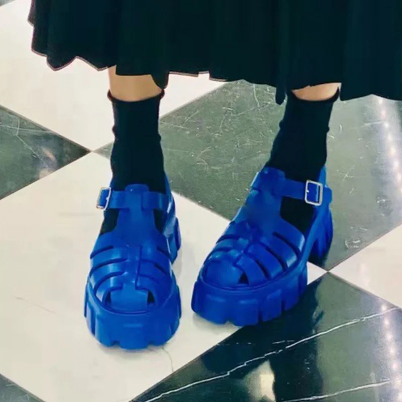 Сандалии женские ажурные на платформе босоножки ремешке с пряжкой модные