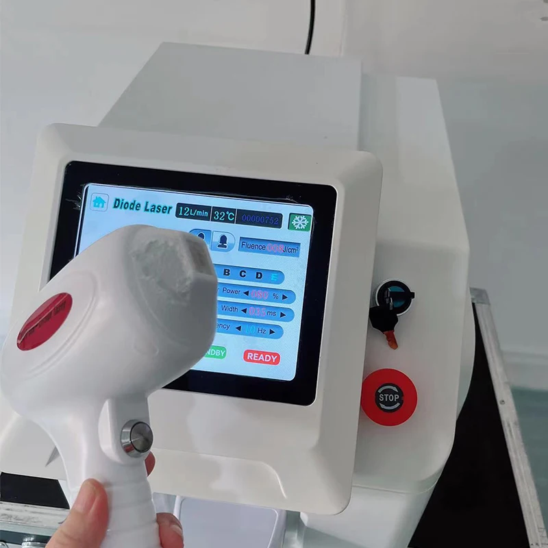Перманентный ледяной титановый Эпилятор 755 808 нм 1064 Диодный Лазерный Аппарат для