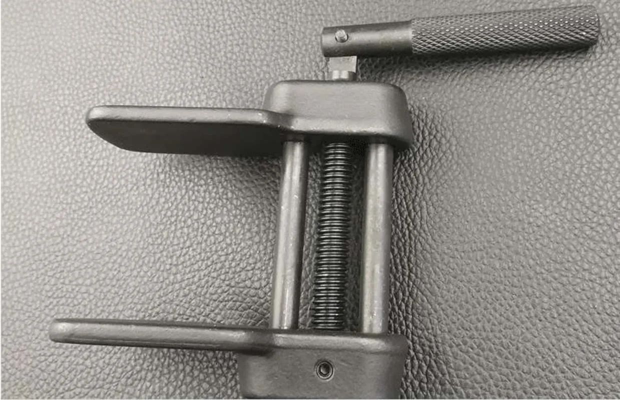 Универсальный автомобильный дисковый тормозной диск разбрасыватель сепаратор