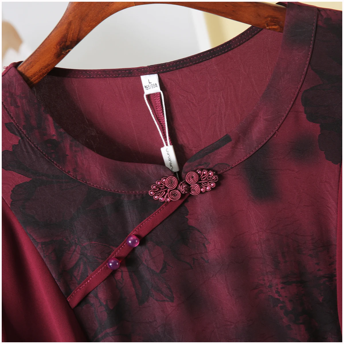 [Серия Love] элегантное свободное улучшенное платье Dongyang в стиле ретро с пряжкой