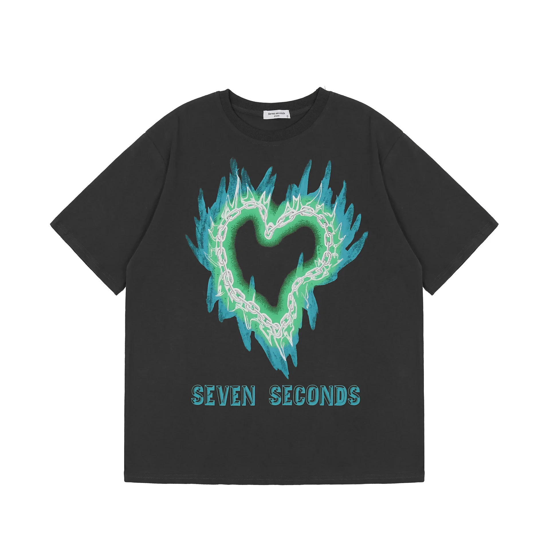 

Футболка женская оверсайз с принтом пламени и любви, свободная брендовая Готическая рубашка с коротким рукавом, дизайнерская одежда в стиле Ins