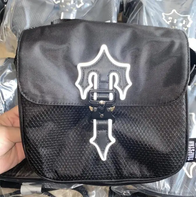 

Luxury Designer Trapstar IRONGATE T Crossbody Bag Black Reflective High Quality Shoulder for Men and Women Bags