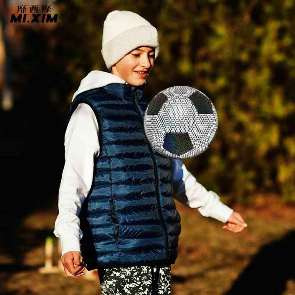 

Light Up Soccers Size 4/5 Holographics Reflective Football Gifts with Inflator Excellent Elasticity Sporting Goods