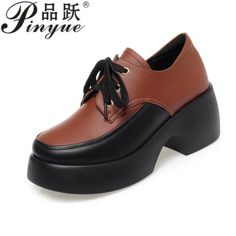 Женские туфли из мягкой кожи на шнуровке 6 см