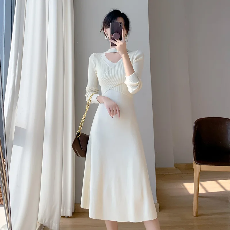 

TFETTERS Brand Elegant French Black Dress Fashion Solid V-neck Fit Flare Female Knitted Dress Long Sleeve Knee Length Dresses