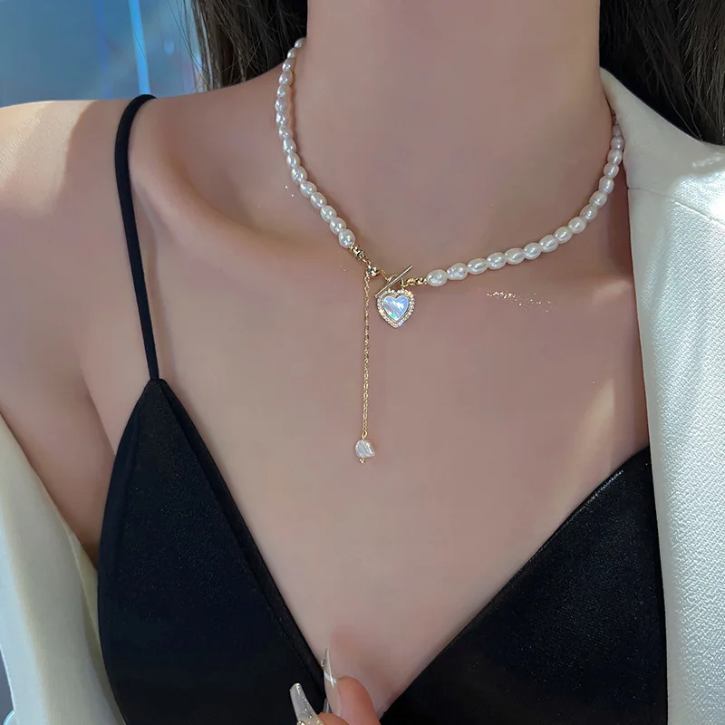 

Korean Elegant Pearl Bead Love Heart Pendant Necklace For Women Girls Fashion Rhinestone Shell Heart Choker Bride Clavicle Chain