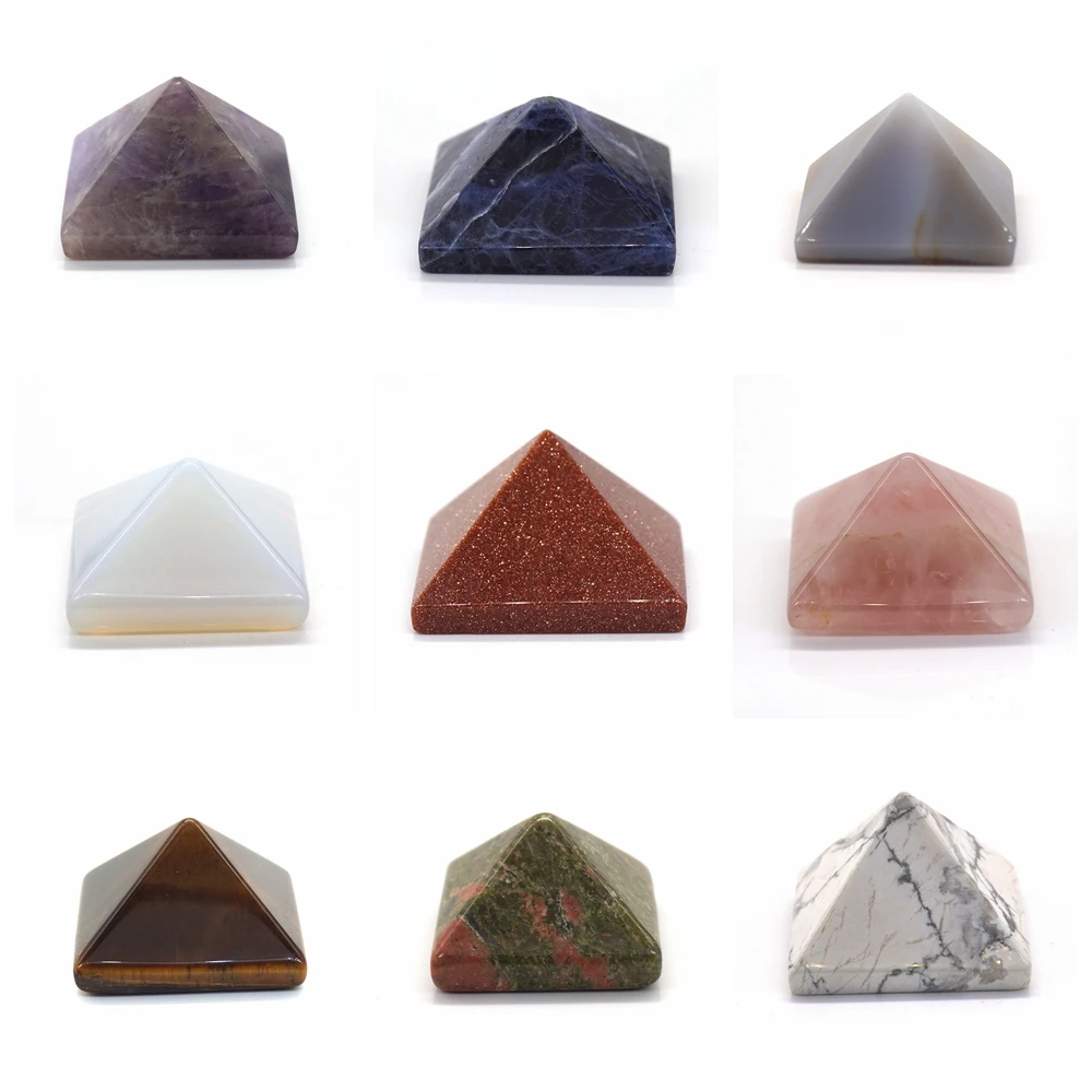 Пирамида из натурального камня 30 мм