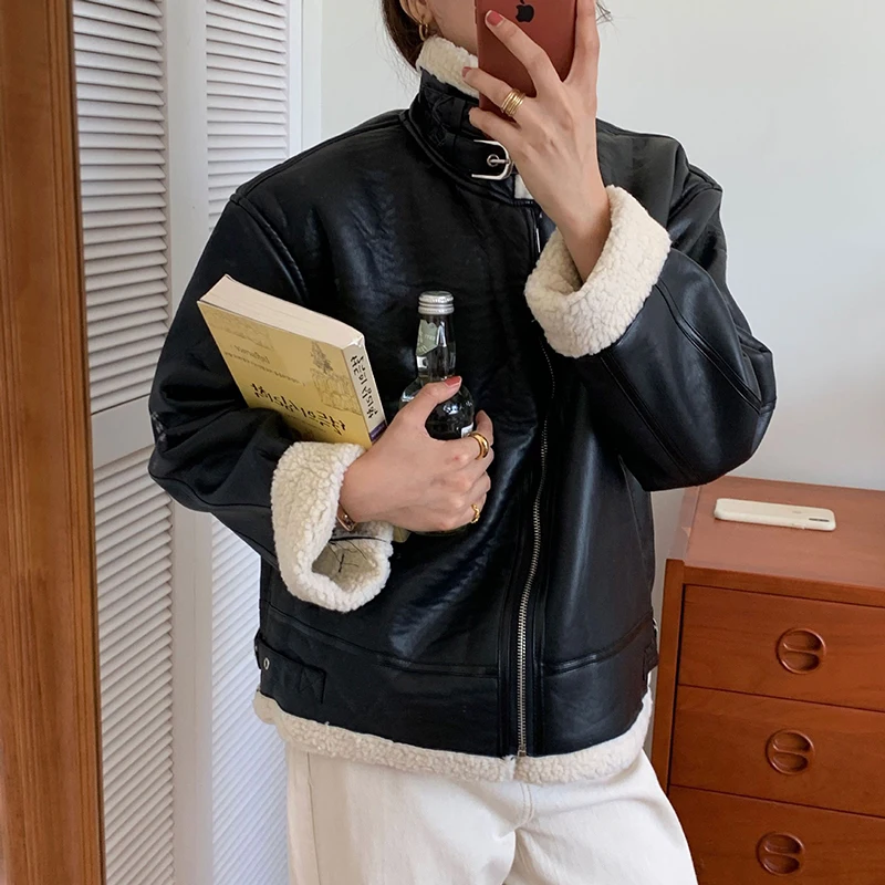 Faux Fur Coat Women Fall Winter Jacket 2022 New Loose Warm Lambswool Thicken Locomotive Lapel Female Coat PU Outerwear