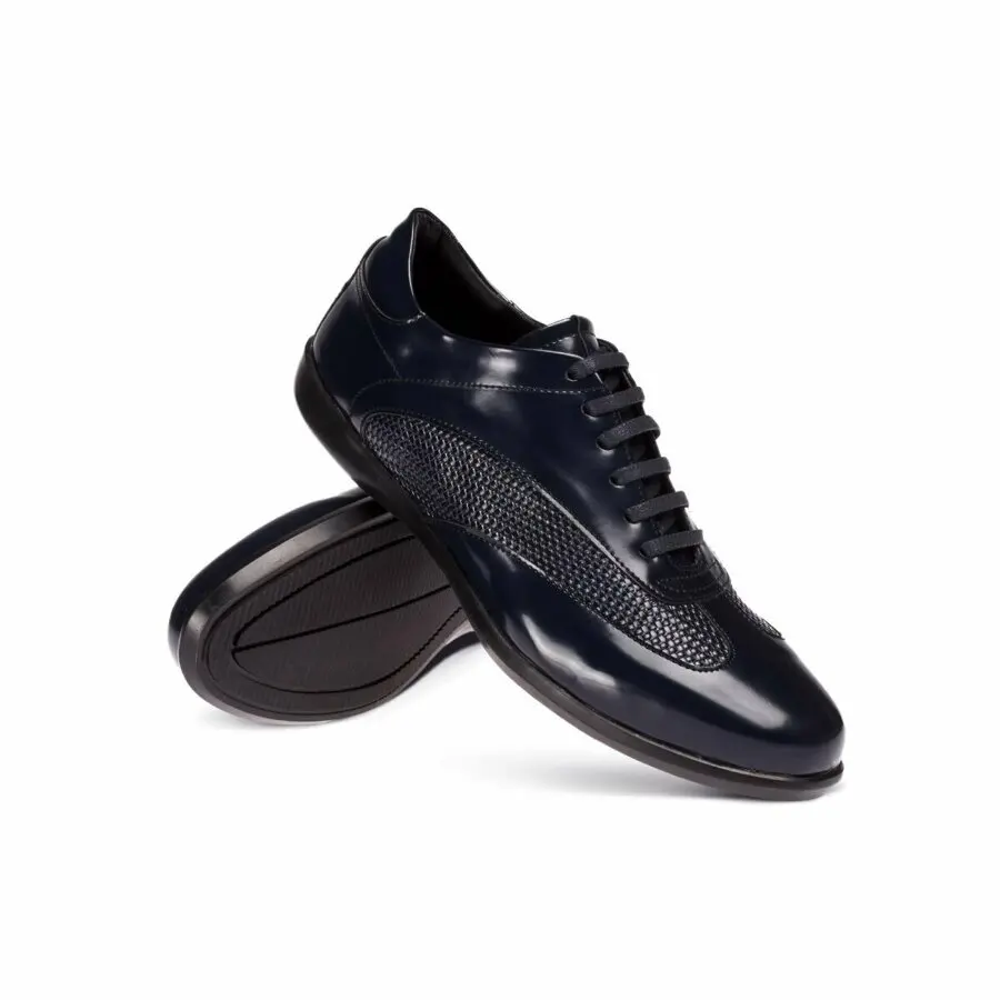 

Men Casual Shoes