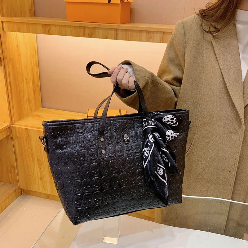 Европейская и американская сумка с заклепками большая принтом черепа шелковый