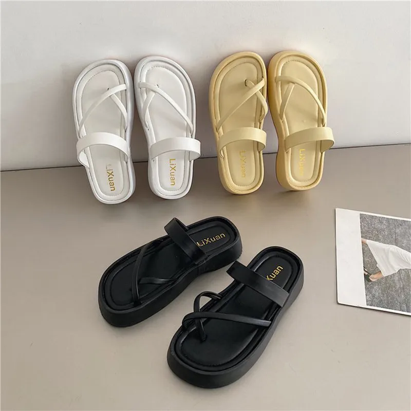 

Женские шлепанцы из ПУ кожи, на плоской резиновой подошве, сланцы, пляжные тапки, роскошные дизайнерские, летняя обувь, 2022