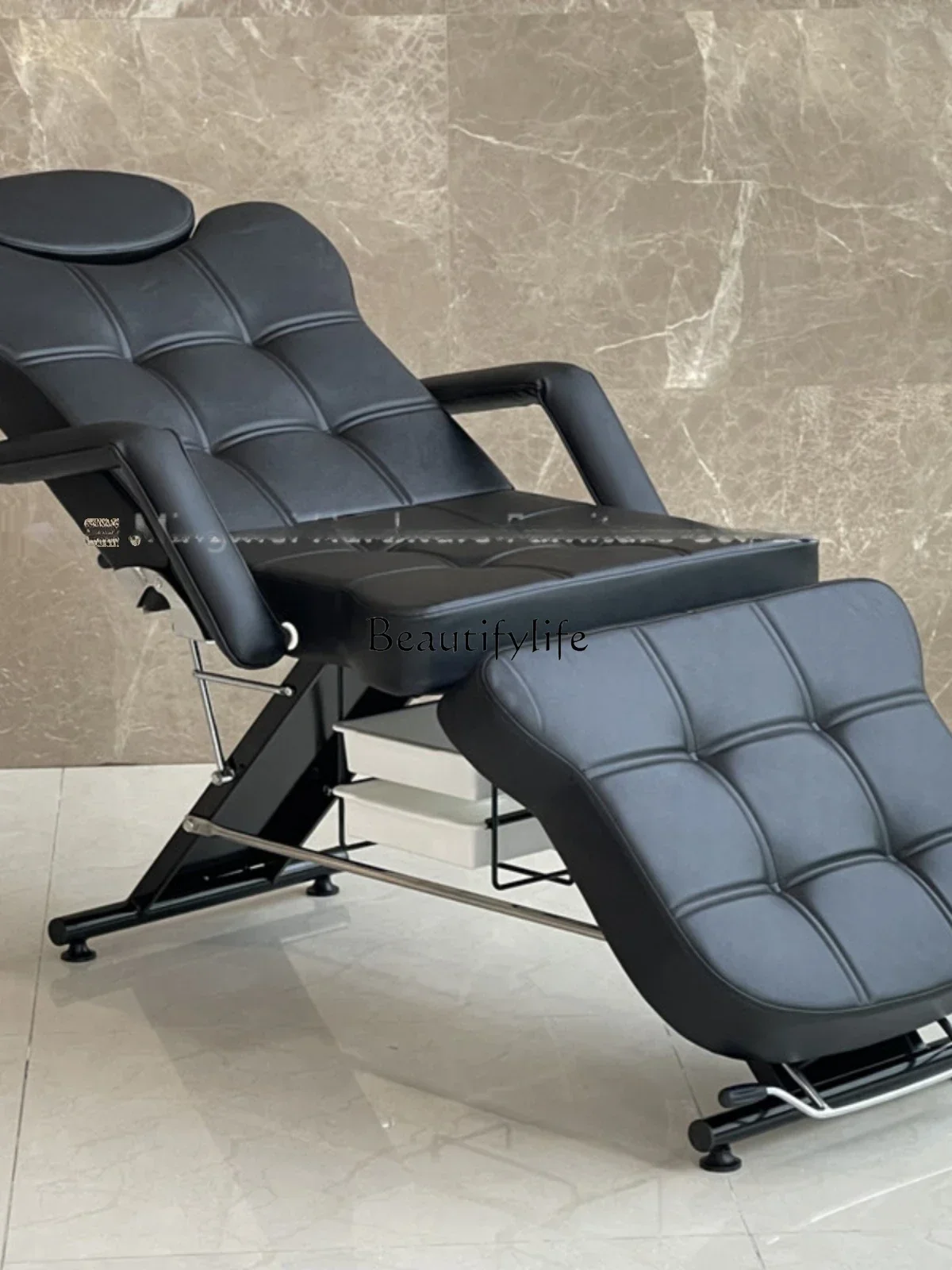 Массажное кресло для маникюра и татуировок