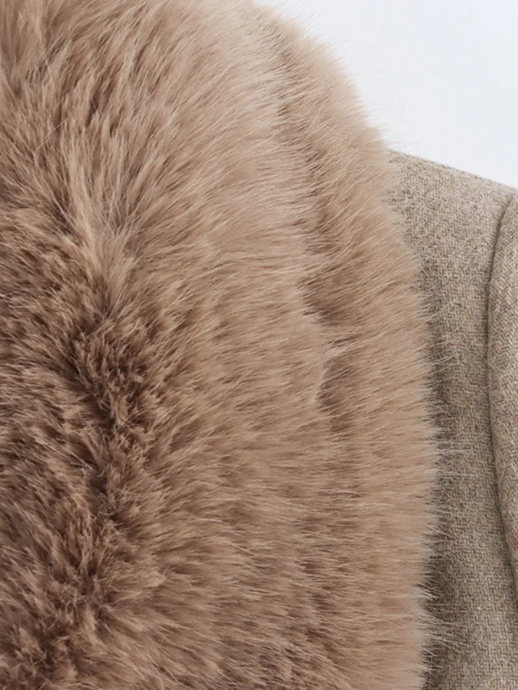 Женское шерстяное пальто с меховым воротником и длинными рукавами