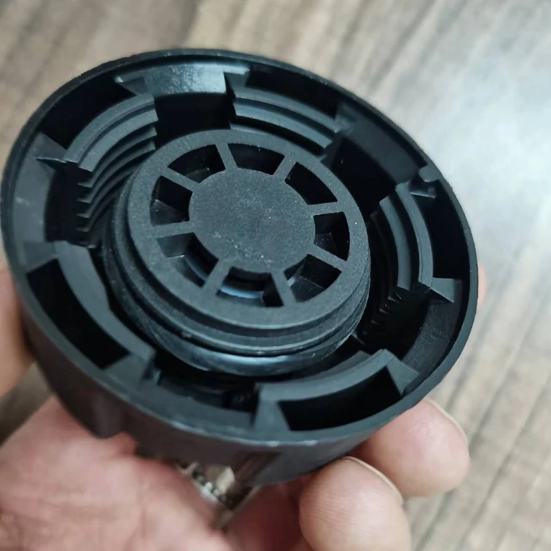 Крышка расширительного бака радиатора двигателя для Citroen C2 C3 C4 Peugeot 106 107 206 207 307 308