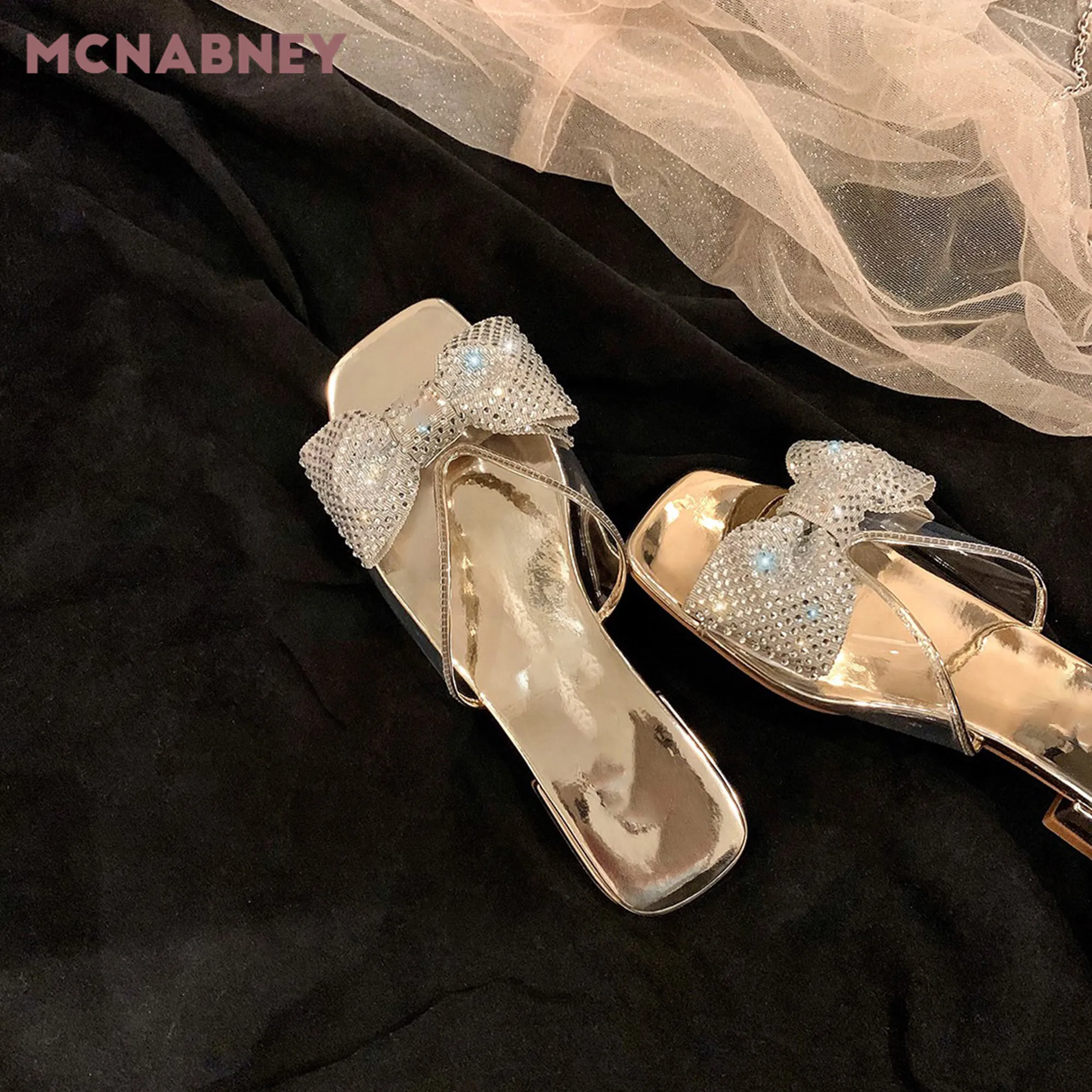 Rhinestone Bow Flat Slippers Summer New Open Toe Sandals Square Toe Transparent Temperament Flat Bottom Fashion Women's Sandals