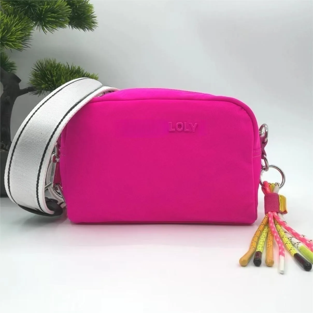 

2023 nuevo bolso de hombro con letras de moda bolso de hombro con correas de hombro desmontables bolso de mensajero impermeable