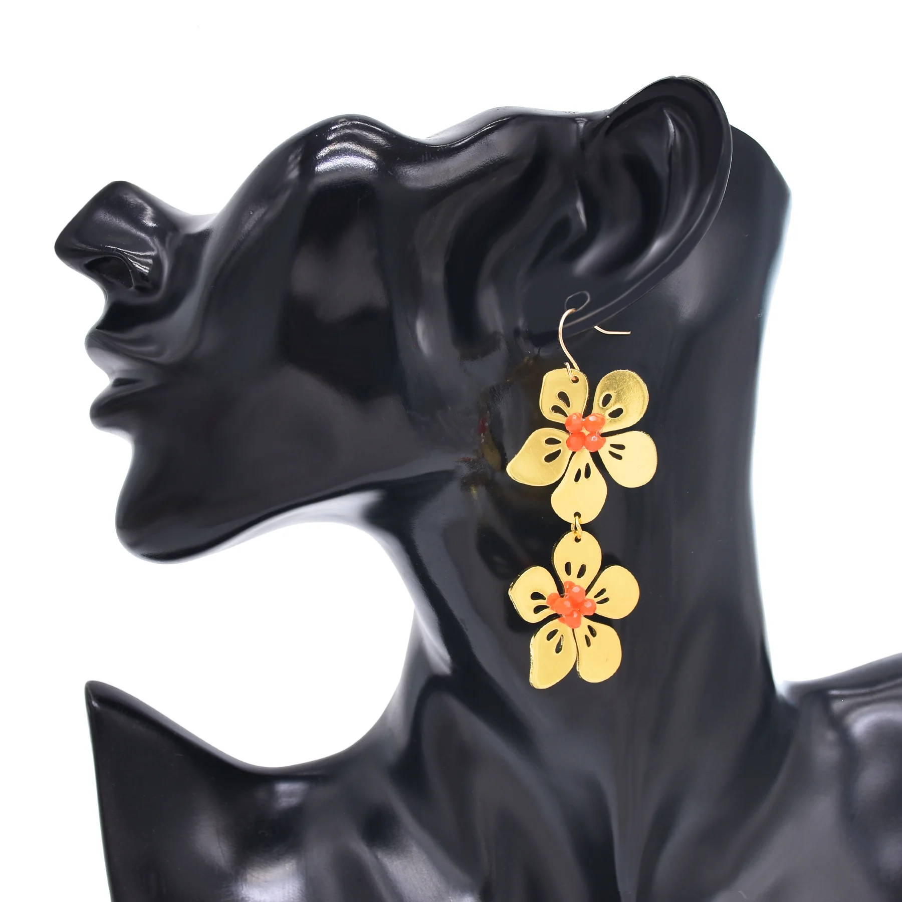 Серьги-гвоздики большого размера с цветами и