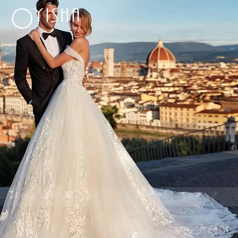 Рисунок 3 - Женское свадебное платье с открытыми плечами OYISHA