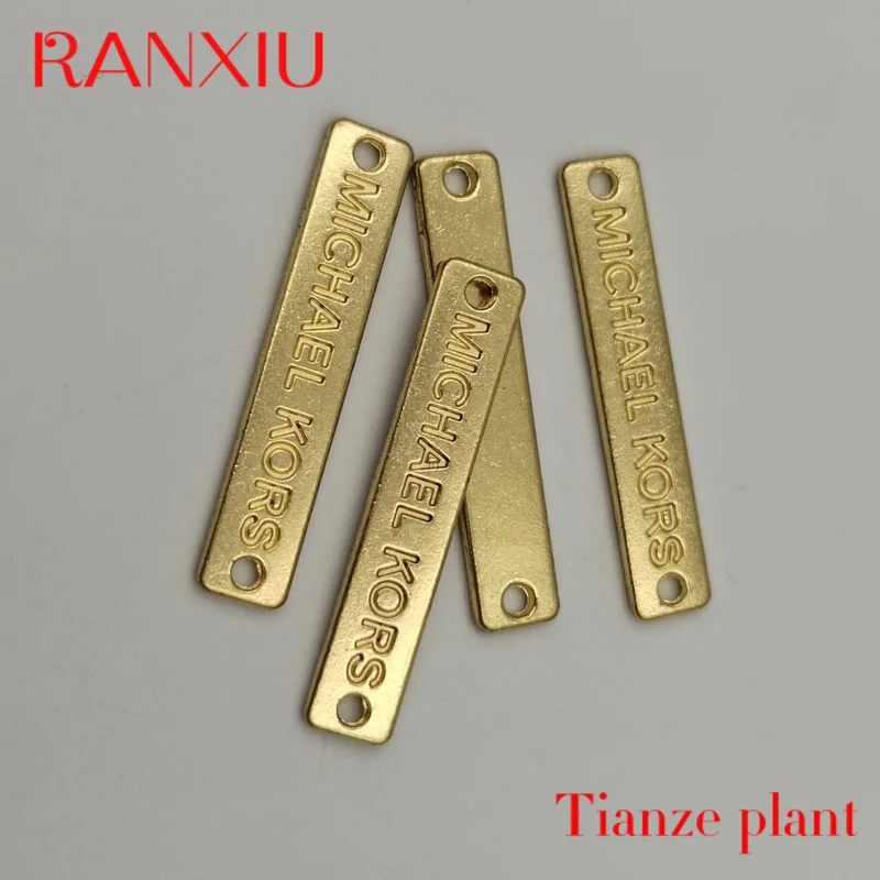 Золотая прямоугольная гравировка логотипа на заказ металлический логотип