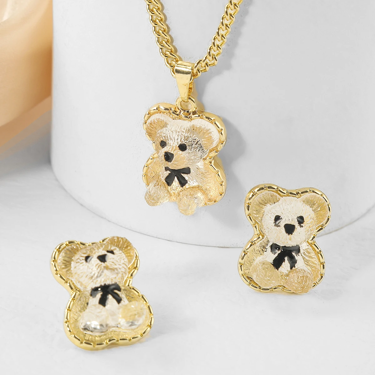 

2022 New Necklace Women Fashion Jewelry Bear Pendant Necklace Gold Design Pave Setting Zircon Copper Collars Long Chain