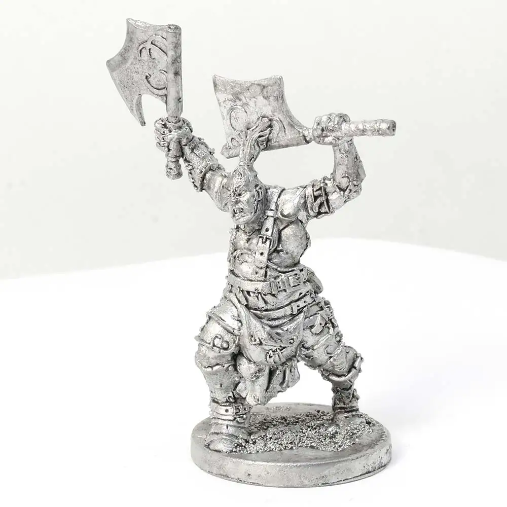 Варвар - оловянный солдатик фигурка 40 мм Fa05