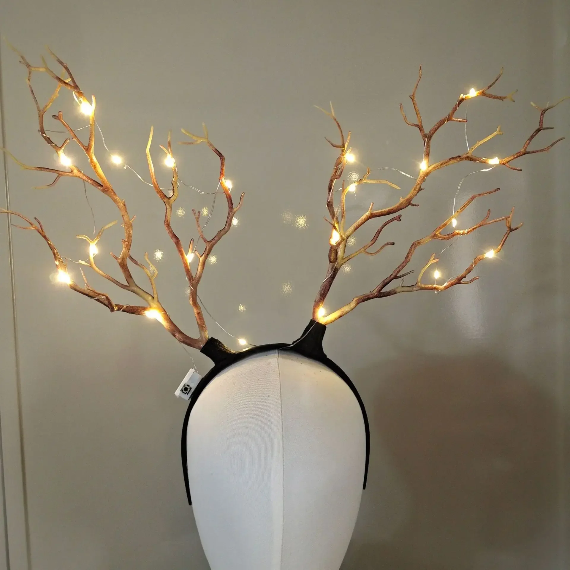 

Светящиеся рога оленя XR Partyday