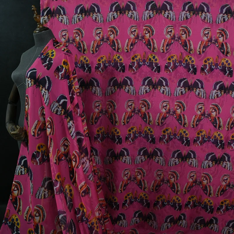

Светильник роскошная шелковая шифоновая ткань с принтом бабочки, высококачественная одежда для платья 8 мам, швейная текстильная ткань руч...