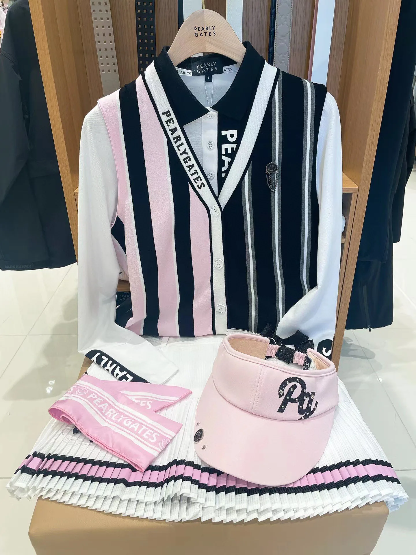 Spring and autumn 2022 new golf ladies cardigan vest vest high elastic soft can be paired with long sleeves outdoor fashion