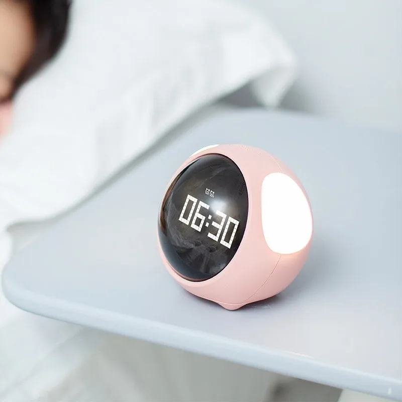 

Reloj despertador multifuncional para niños, luz nocturna con Control de voz y mesita de noche, recargable