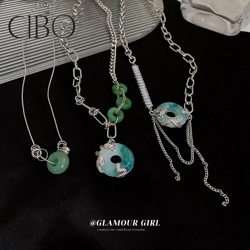 

Zircon Stitching Dragon-shaped Jade Pendant Necklace Chinese Style Modern Design Fashion All-match Personality Necklace
