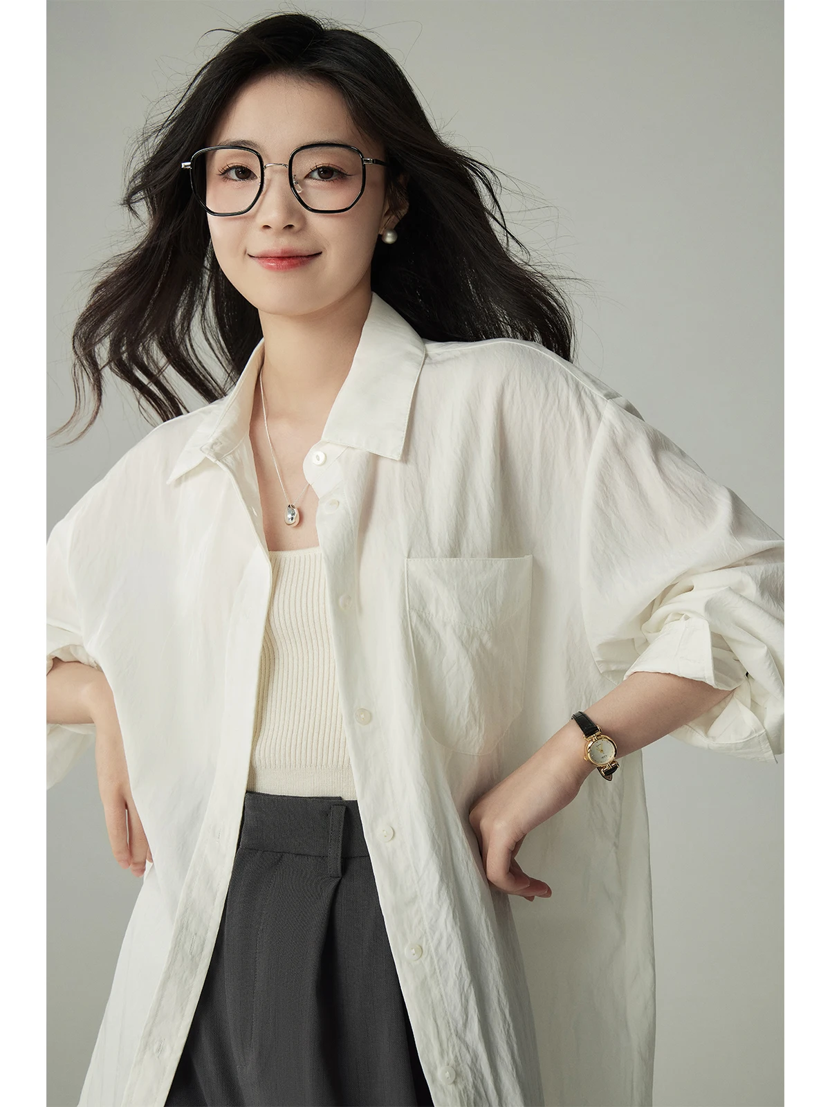 Женская свободная рубашка Yakejia белая дизайнерская с воротником лацканами