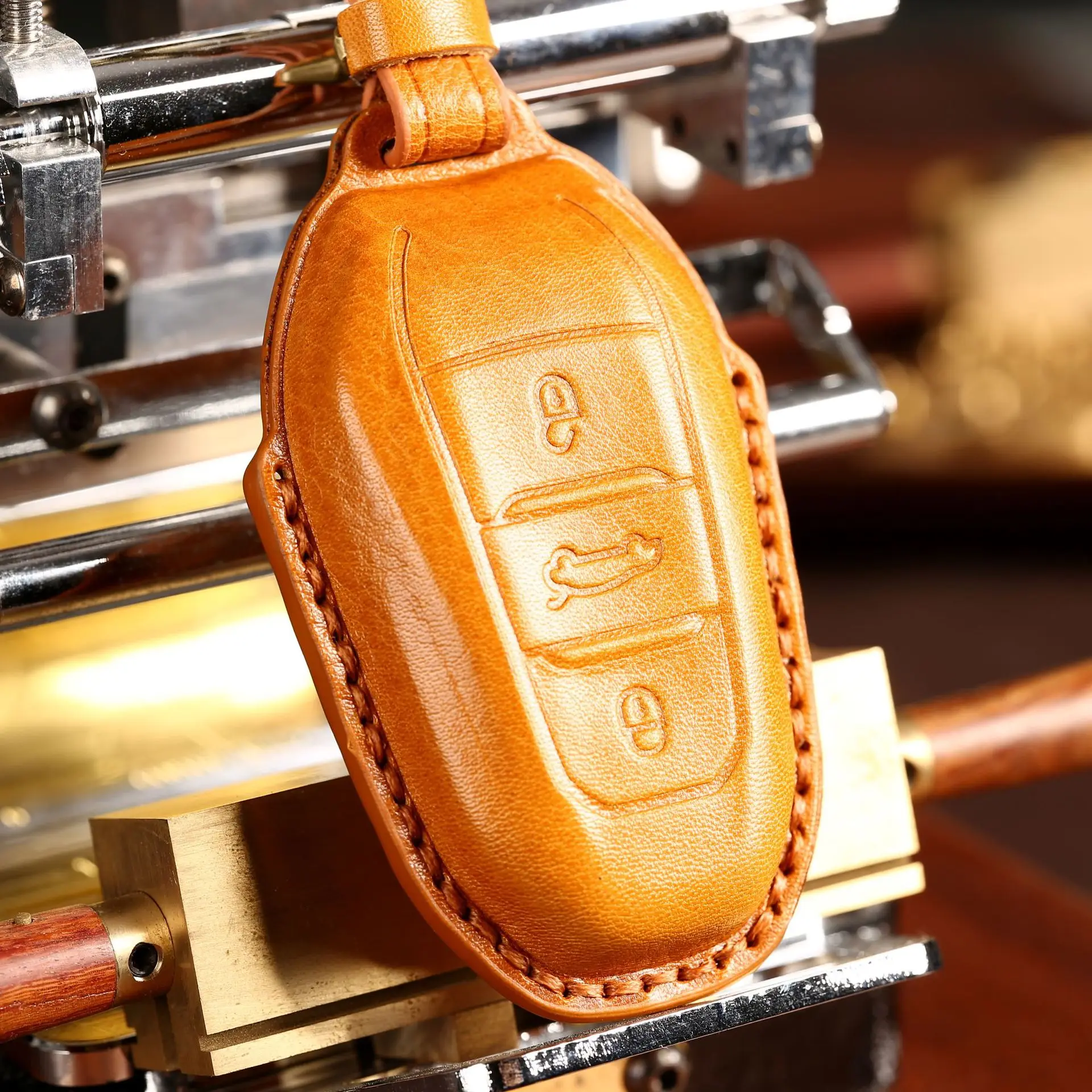 

Кожаный чехол для Peugeot 308 408 508 2008 3008 4008 5008