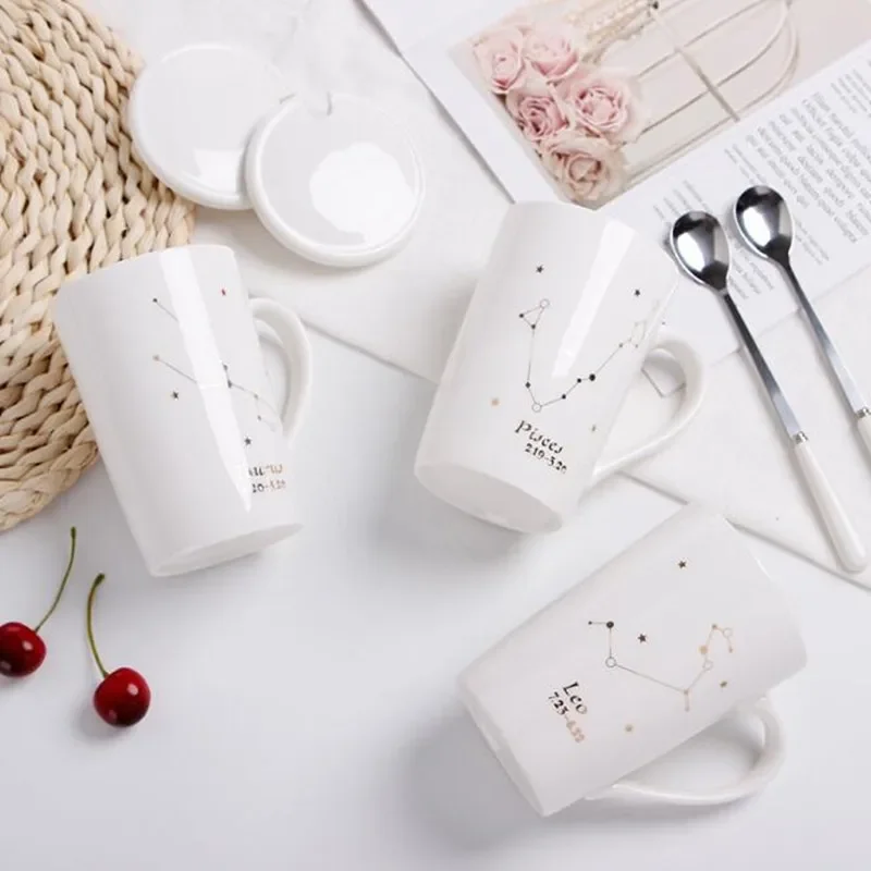 С подарочной коробкой 12 керамических кружек в виде созвездий крышка-ложка белый