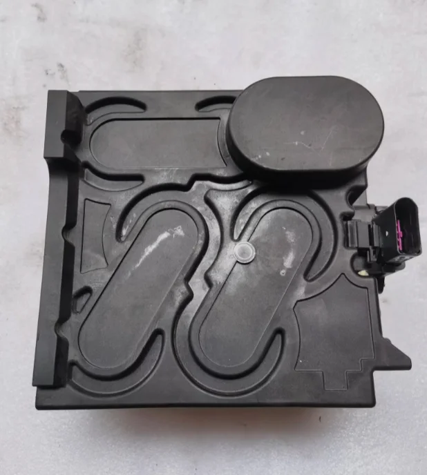 Оригинальный бу ULTRACAPACITOR POWER BOX START STOP для Lamborghini Aventador OEM 470971417 (art.: 3920cd810328f) - 3920cd810328f